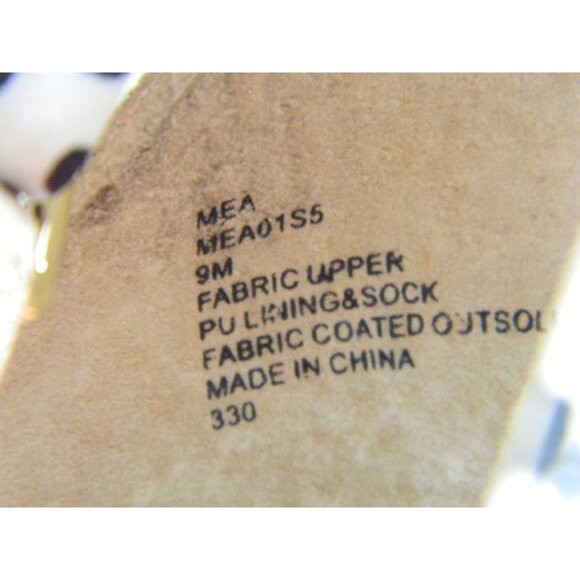 Betsey Johnson Womens Polka Dot Floral Accent Heels Sandal Ankle Strap Size 9M - Picture 5 of 15